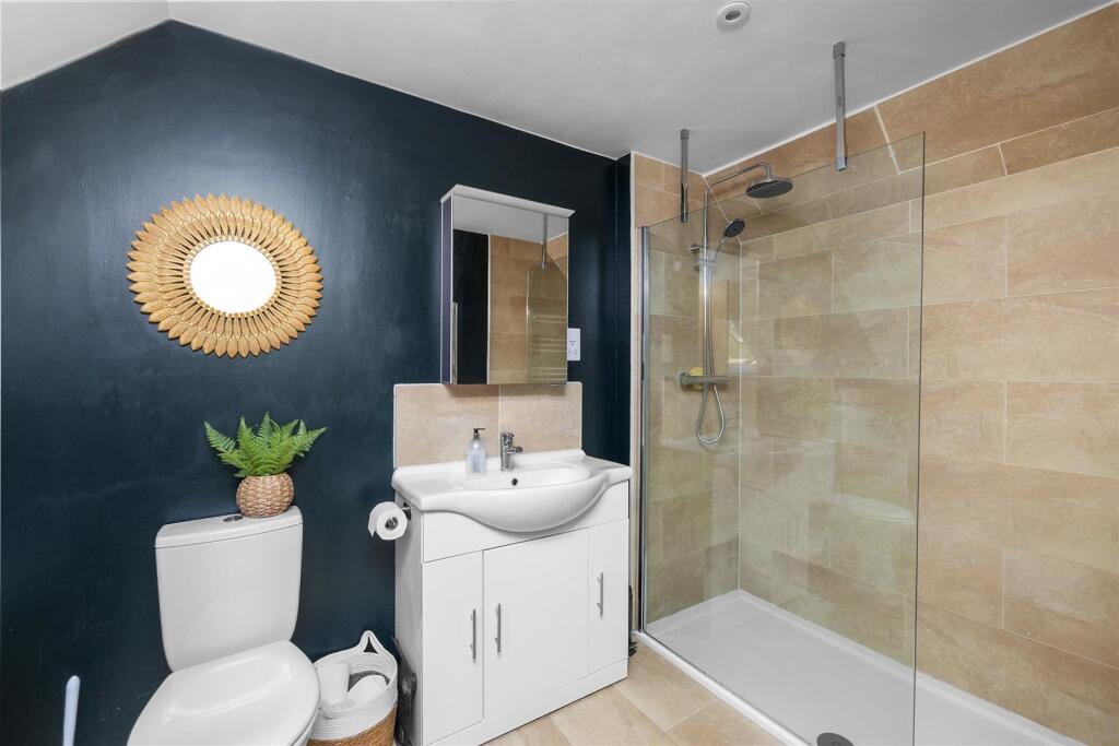Beroom 1 Ensuite