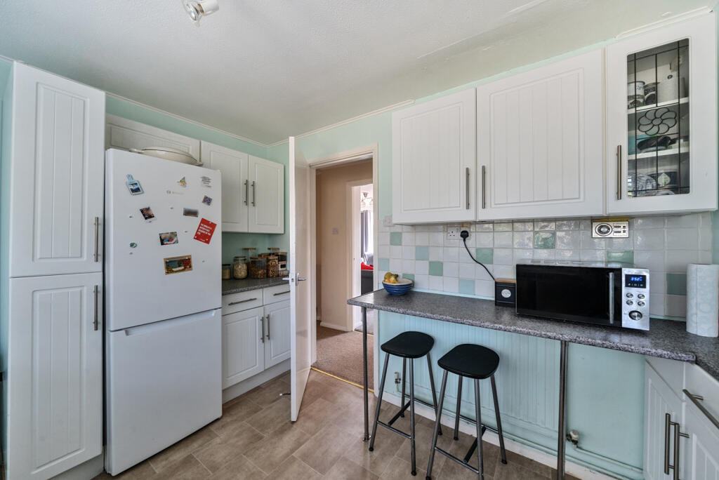 45-6823847984264-...