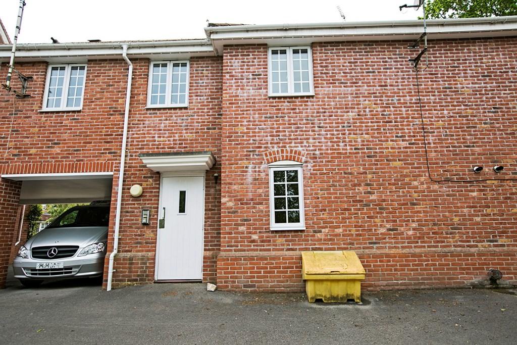 Rear external