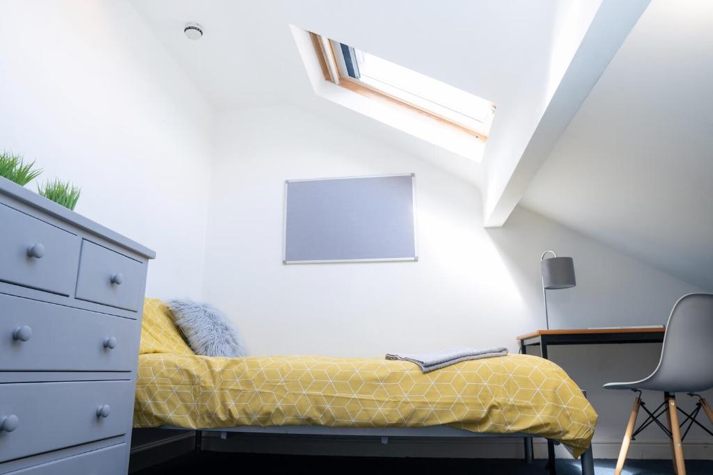 Room 7