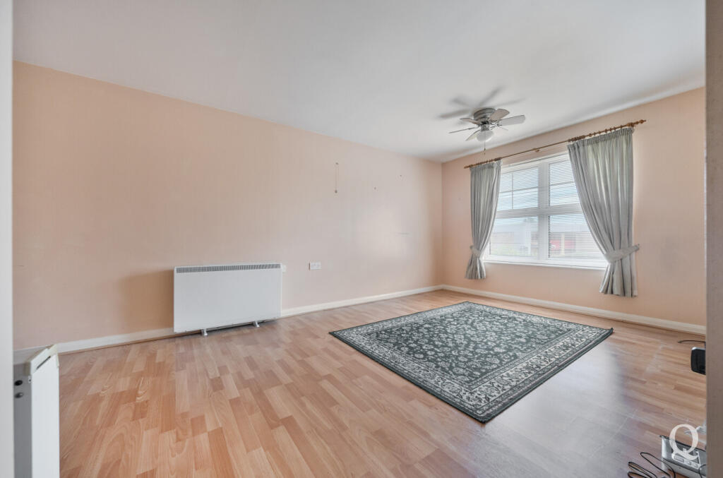 2c0db79f-dcff-447...