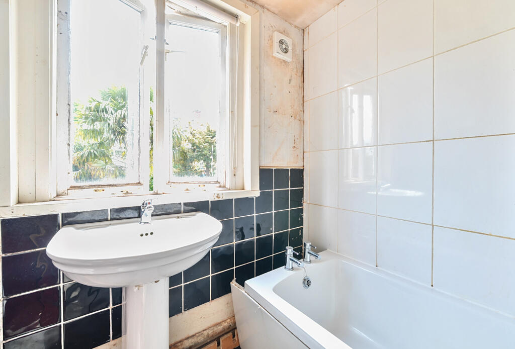 1297124-7-682dde5...