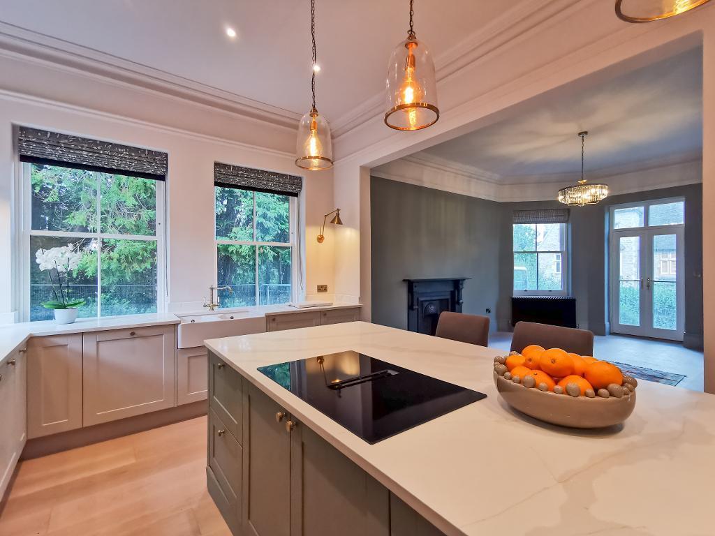 Light &amp; airy rooms