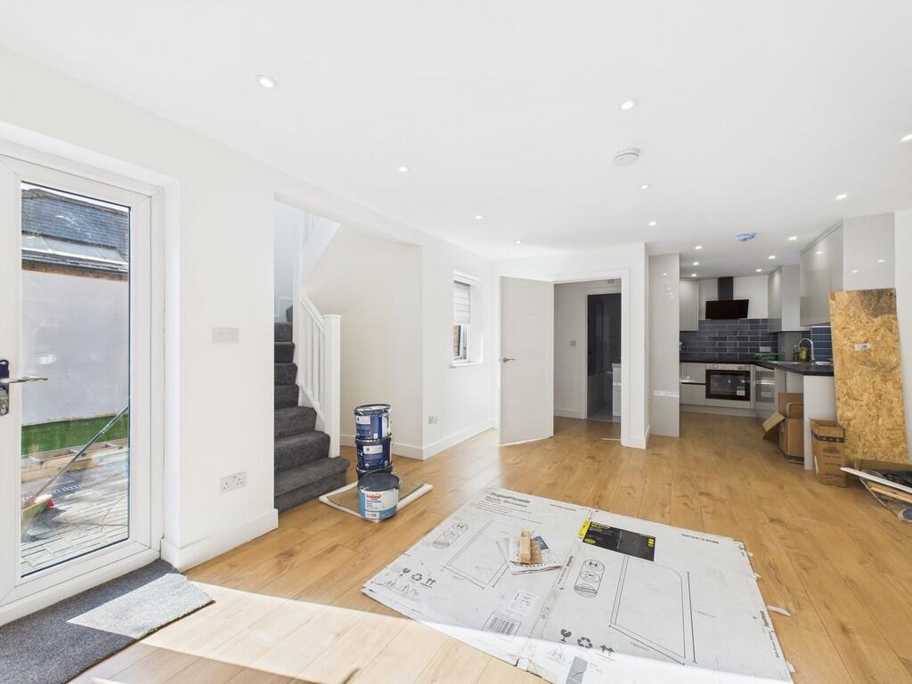 CAM03519G0-PR0383...