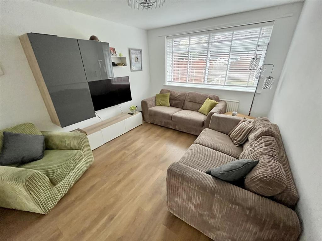 Sitting Room.jpg