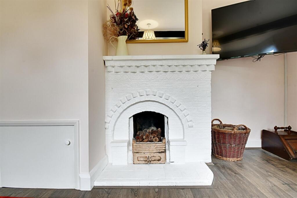 Fireplace.jpg