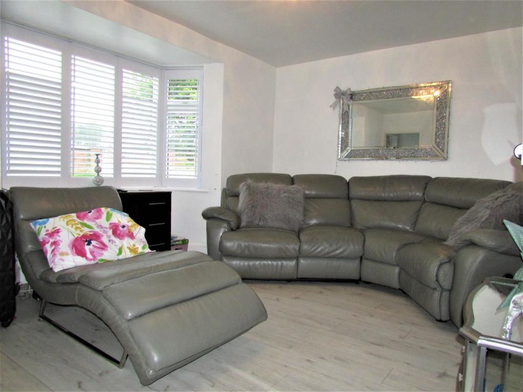 RosebankRd76lnge1.JPG