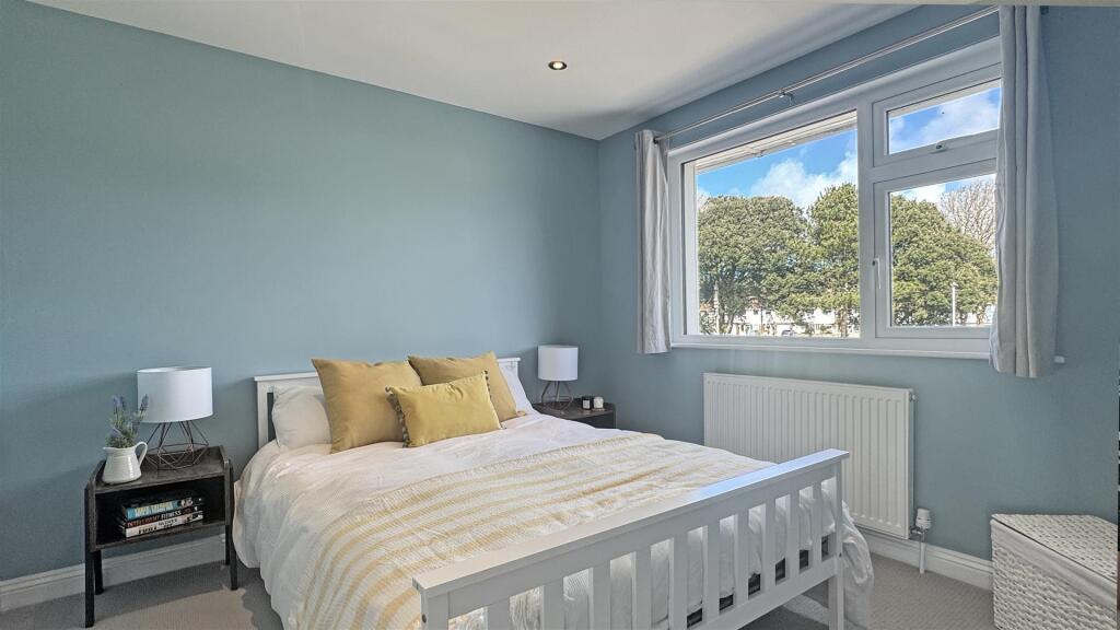 Bedroom 2.jpg