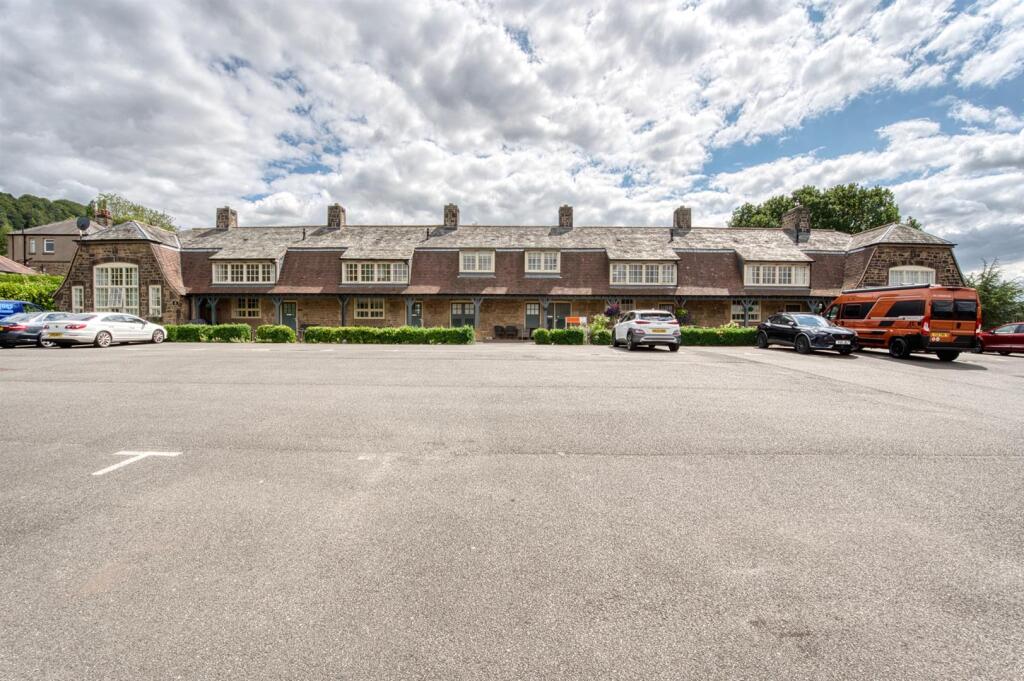 Front of the home parking.jpg