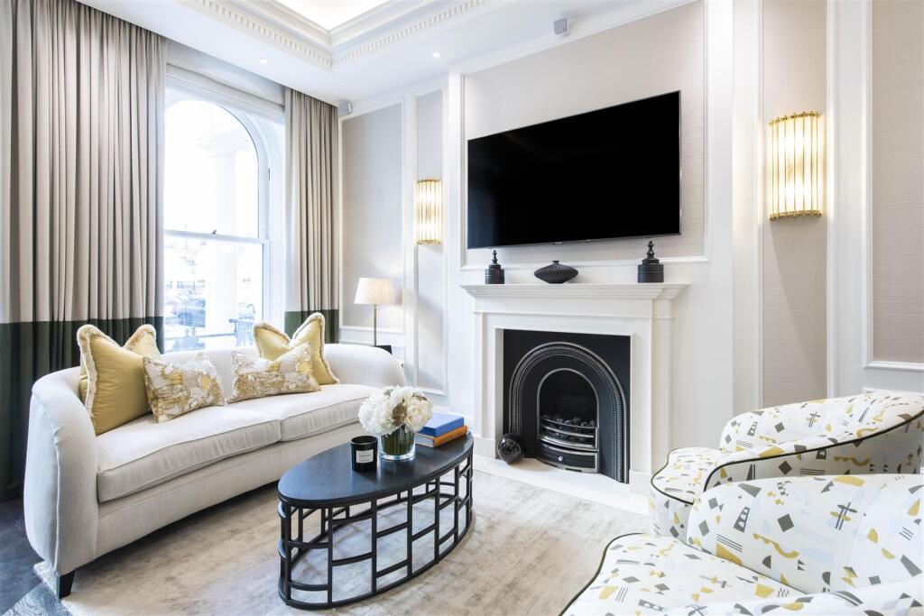 Flat1_POWT_010223_2-2.jpg