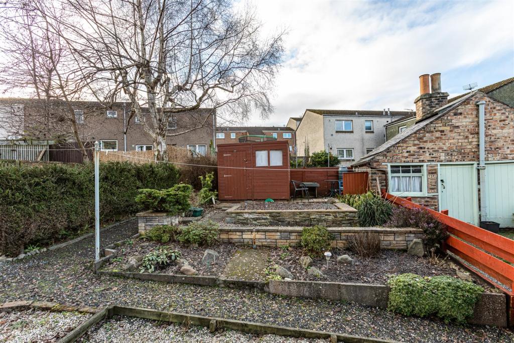 17 Woodside Place Galashiels 32.JPG