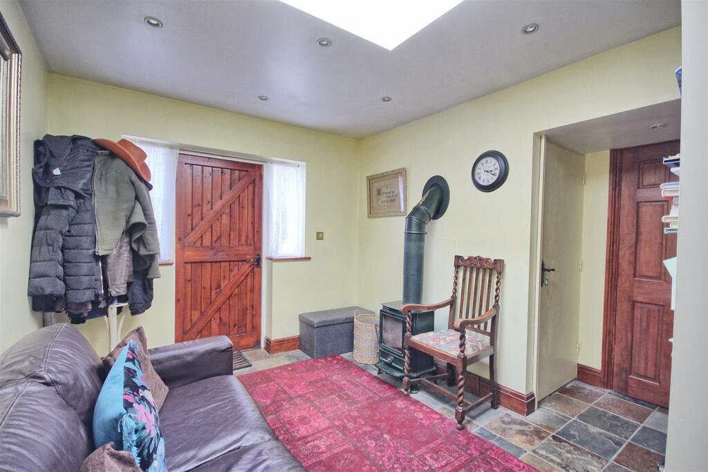 ENTRANCE HALLWAY