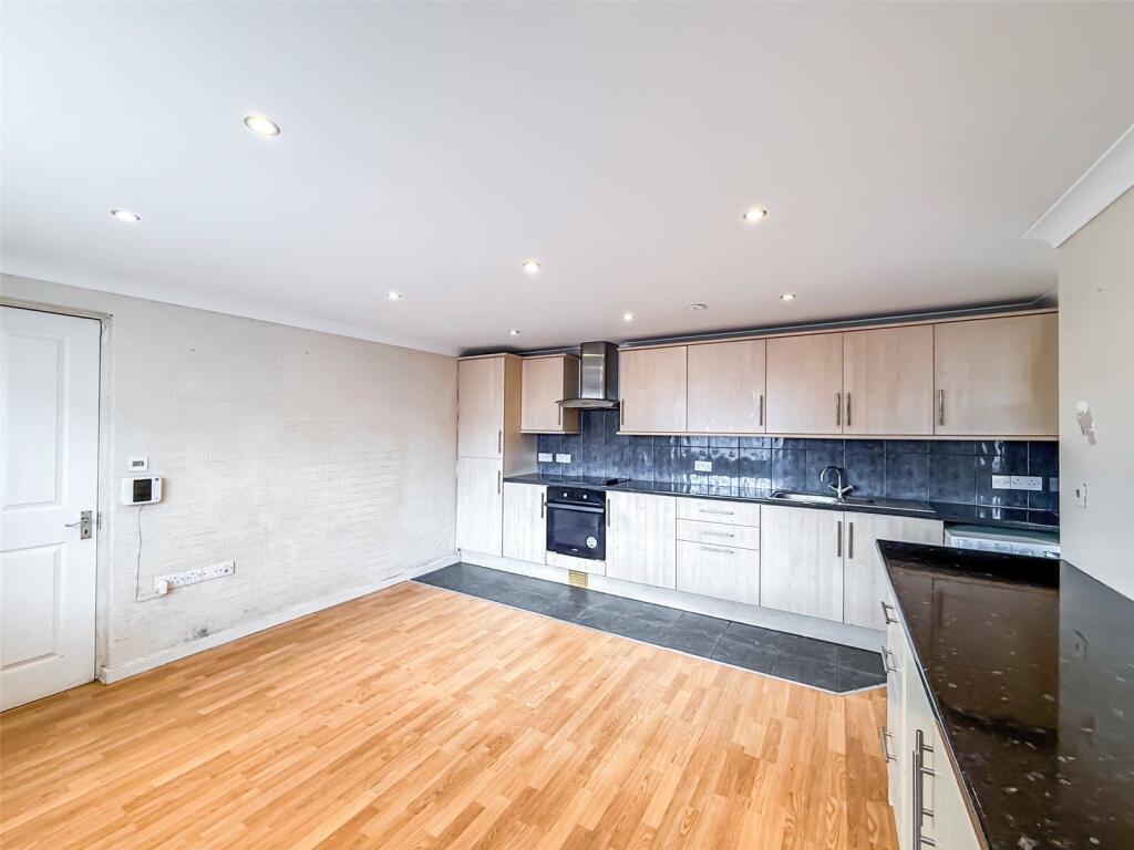 Kitchen/Living Area