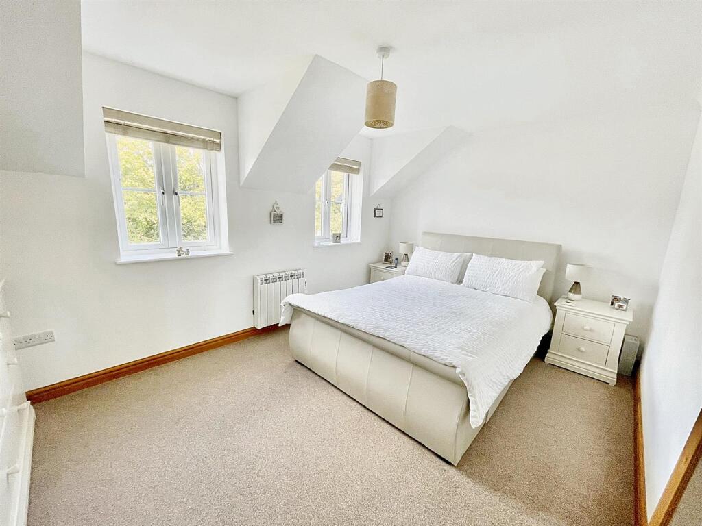 WhatsApp Image 2024-08-29 at 16.12.28.jpg