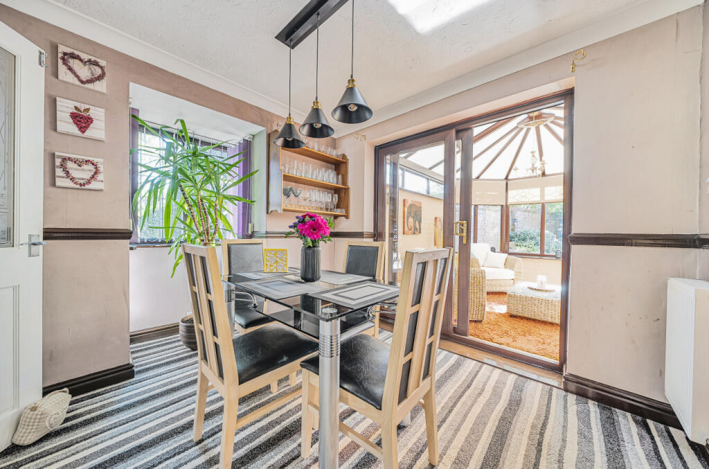 1295350968277cec895adarw