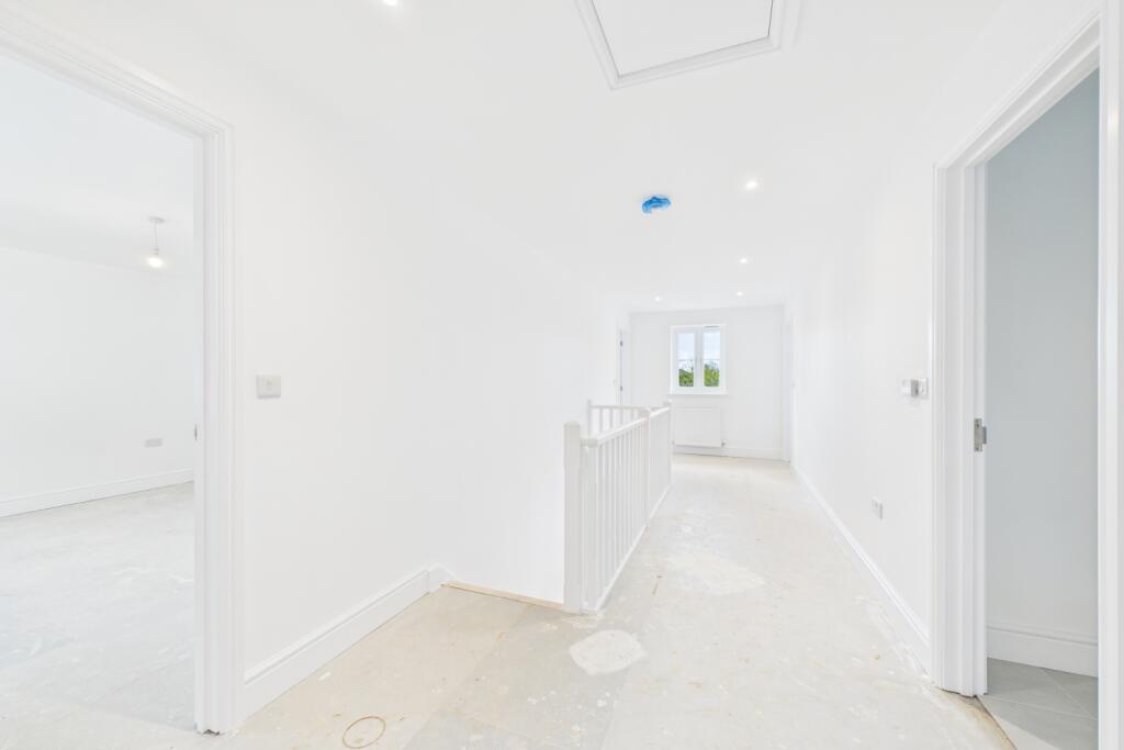 EweMove - Spalding - Pinstock Lane -  Landing