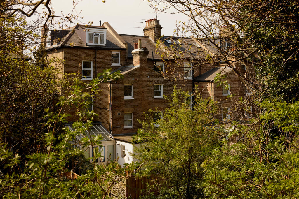 274112 - FLORENCE ROAD_37.JPG