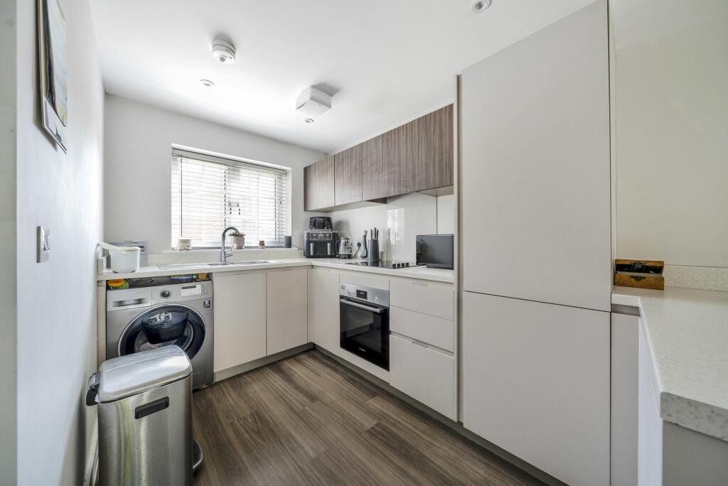 Kitchen Area (4)