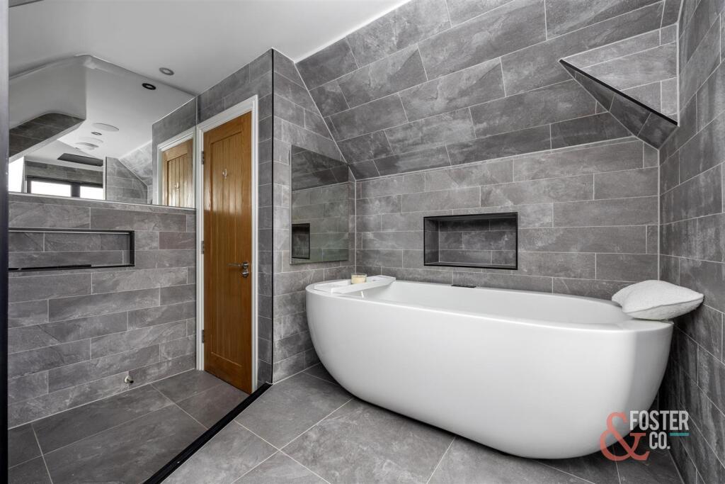 Goldstone Crescent, 57, flat 7-007.jpg