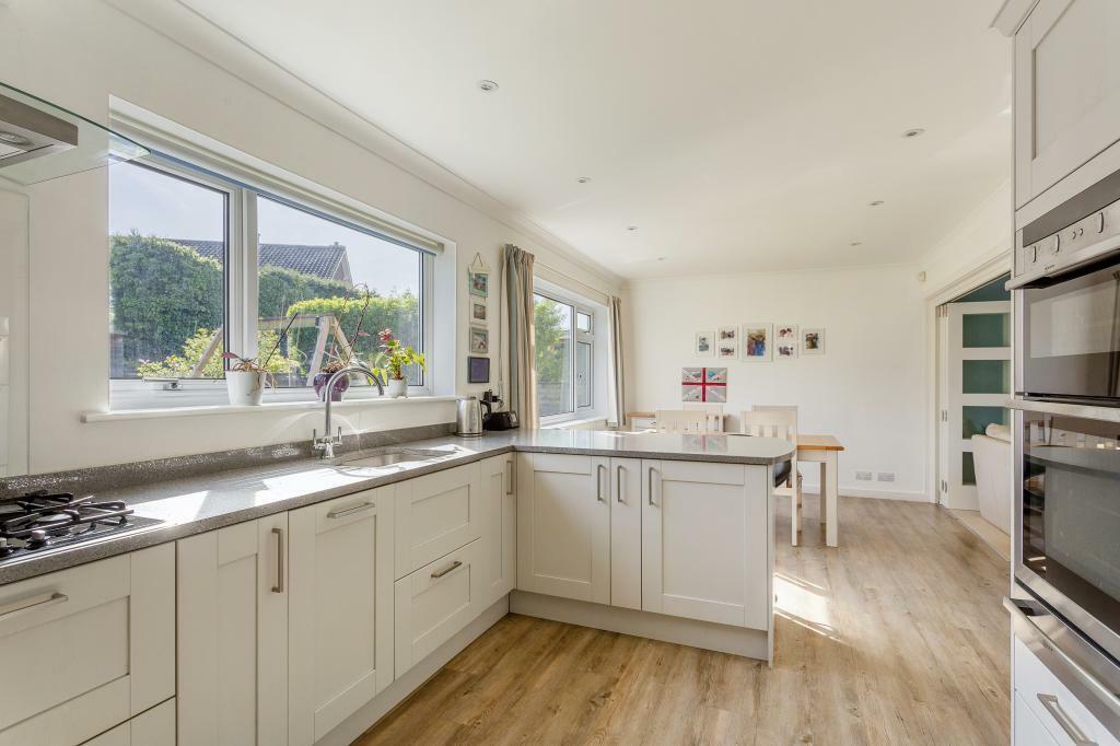 8 Peregrine Road 316259 (9).jpg