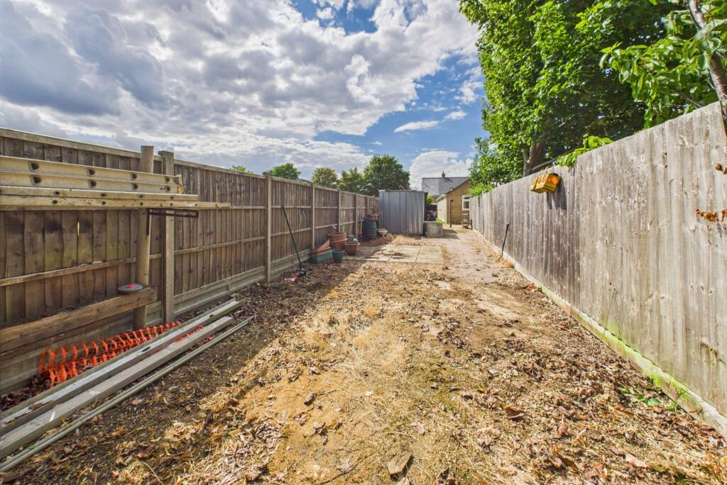 CAM02545G0-PR0450-STILL023