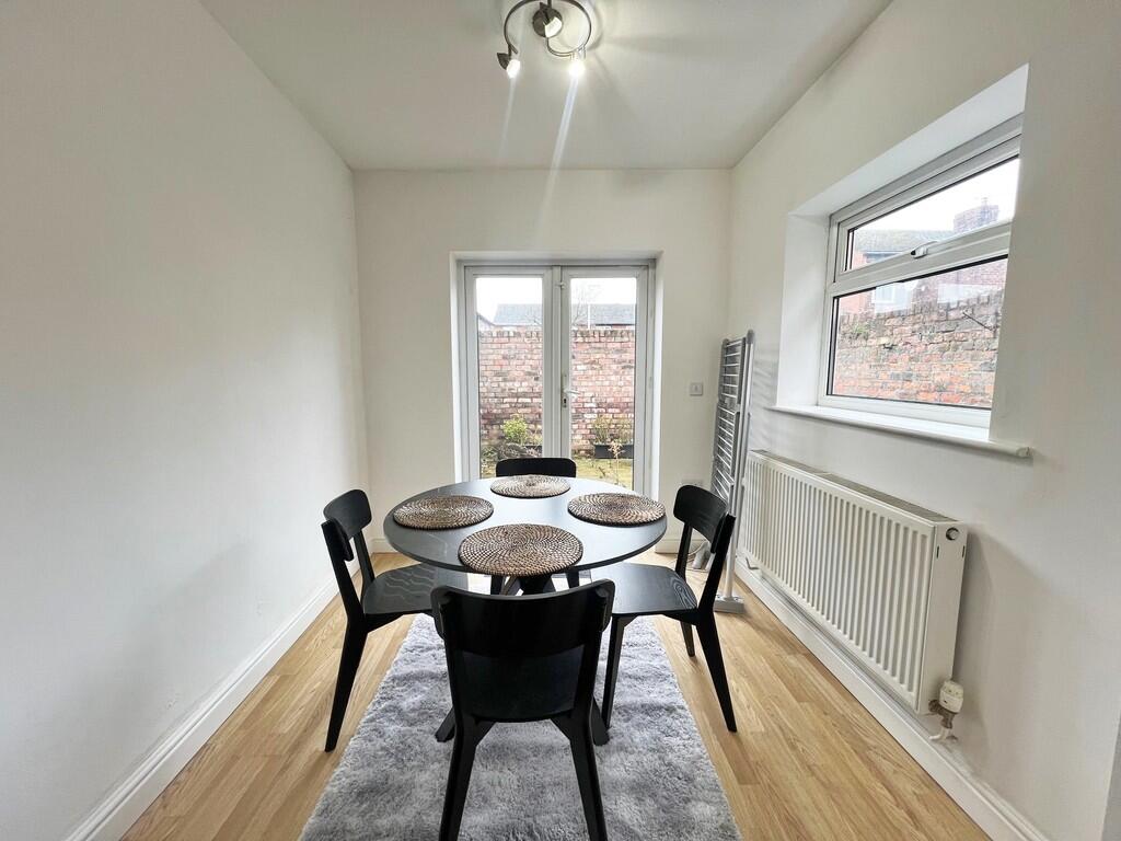 11 Frederick Stre...