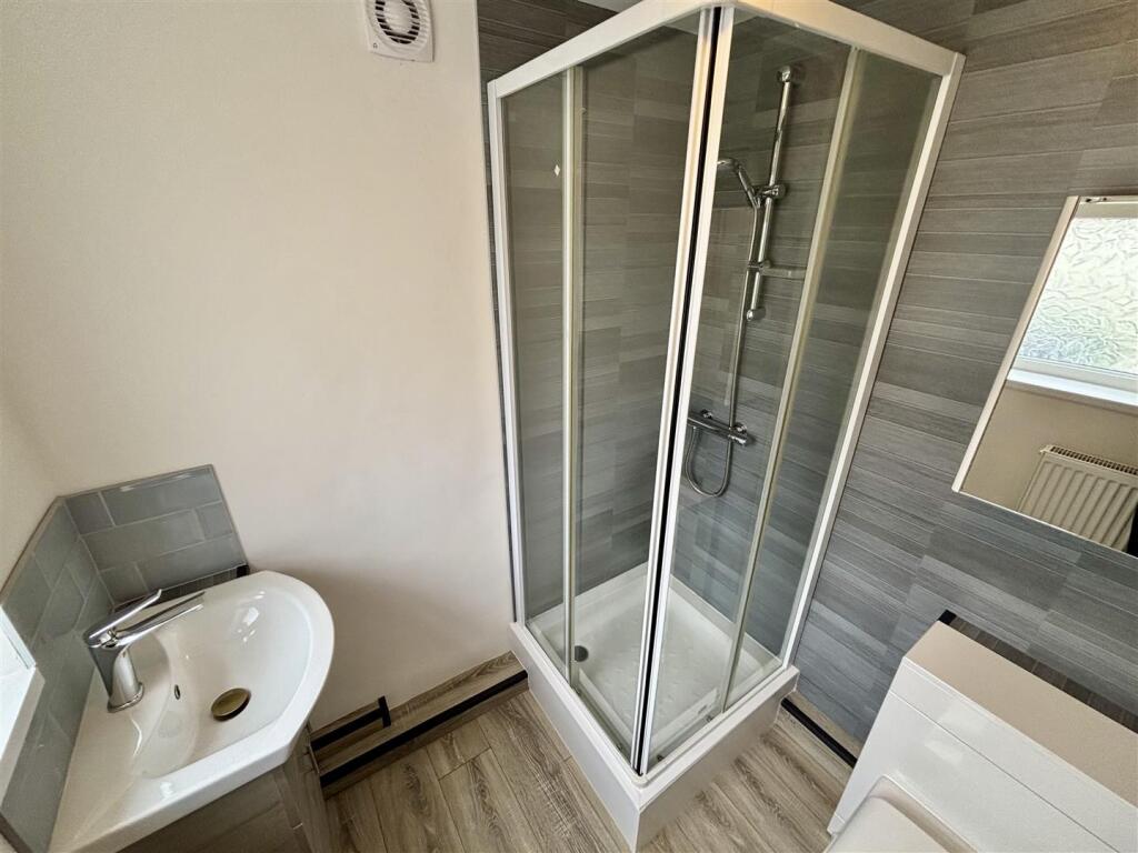 Shower Room/WC
