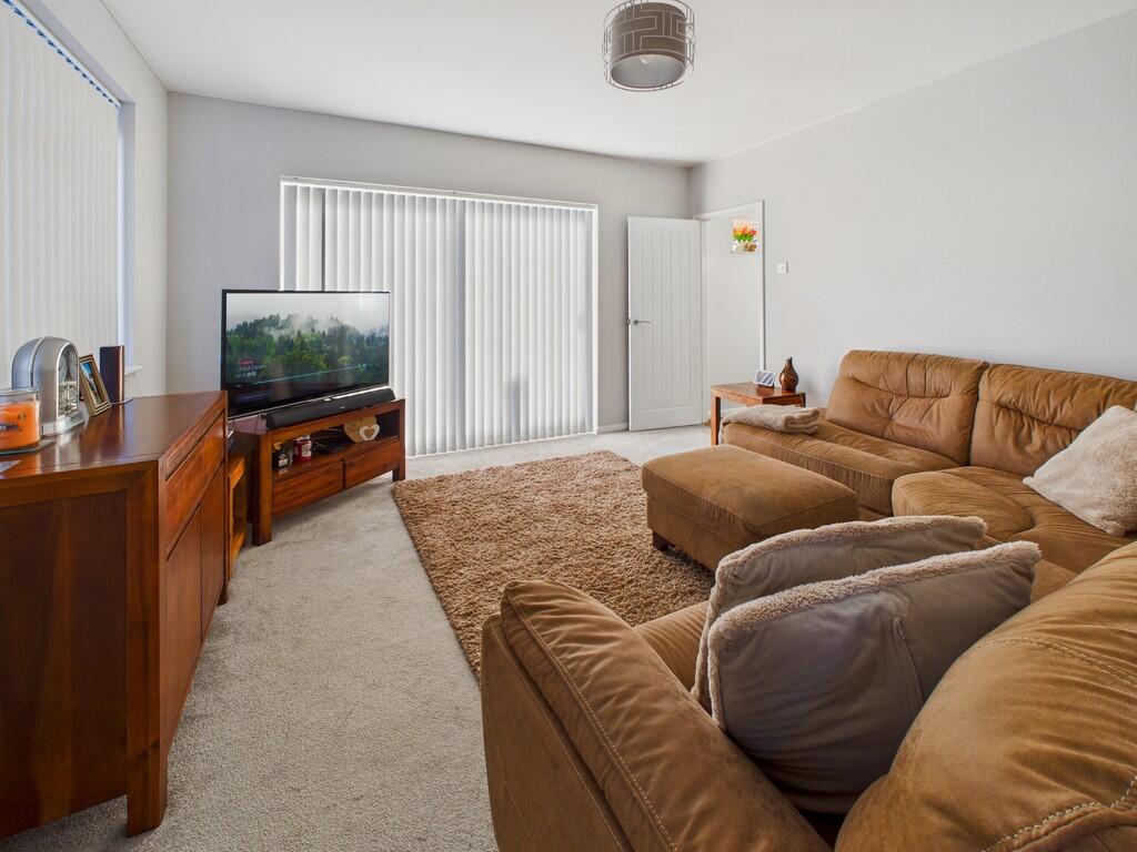 CAM05068G0-PR0062...