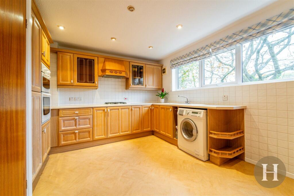 Hadleigh Estate Agents-19.jpg