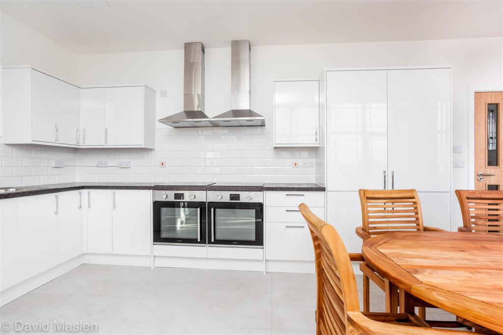 kitchen c second floor_.jpg