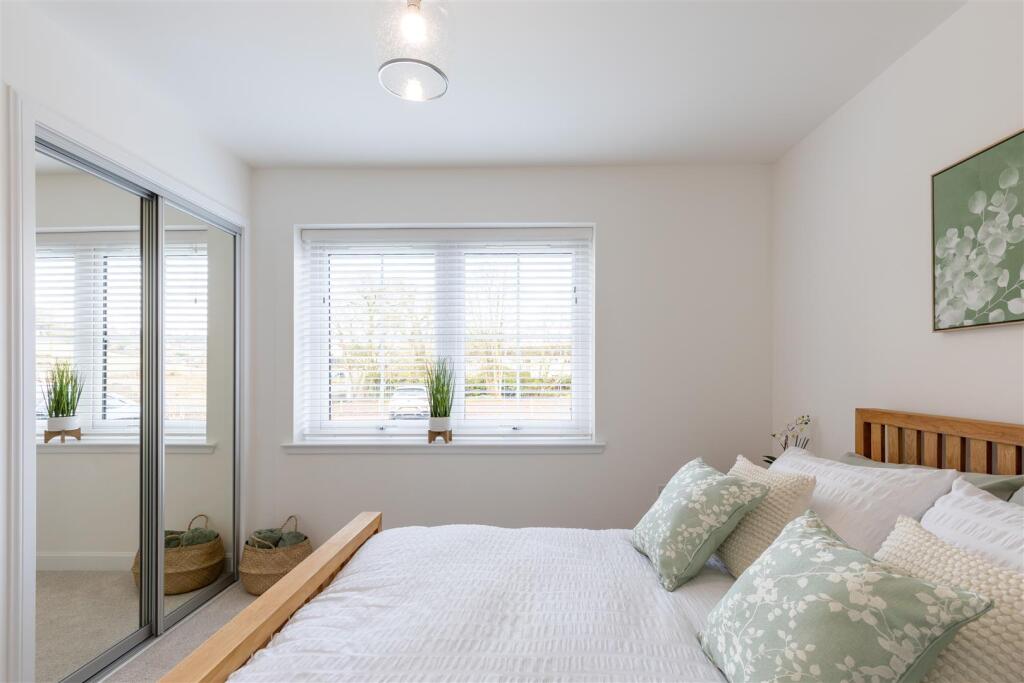 Tomaknock, Crieff - Bedroom 2.jpg