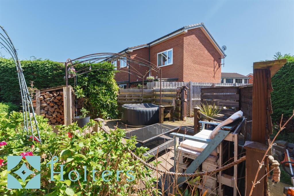 52 Pavilion Court, Newtown-07.jpg