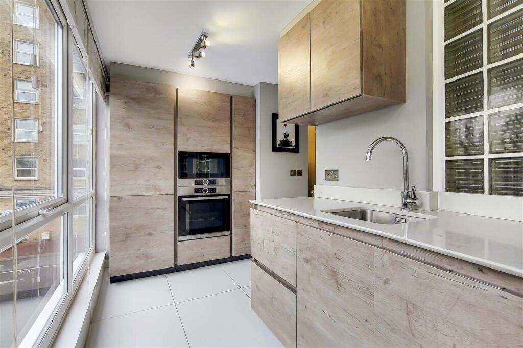 4_Kitchen-0.jpg