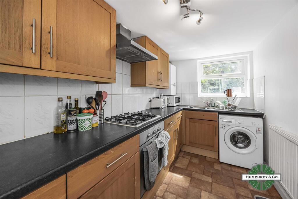 96A Glenarm Road -006.jpg