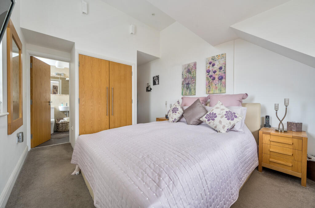 1373460-9-6904b4a...