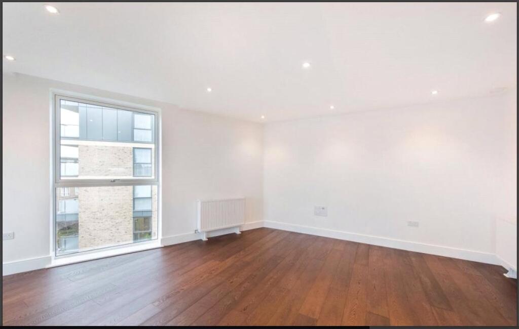 Reception/Kitchen