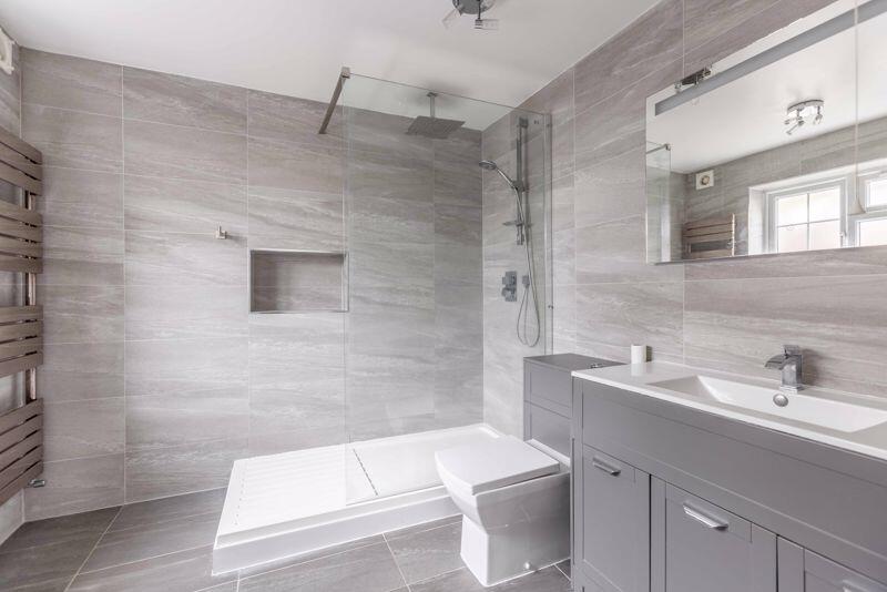 Ensuite shower room