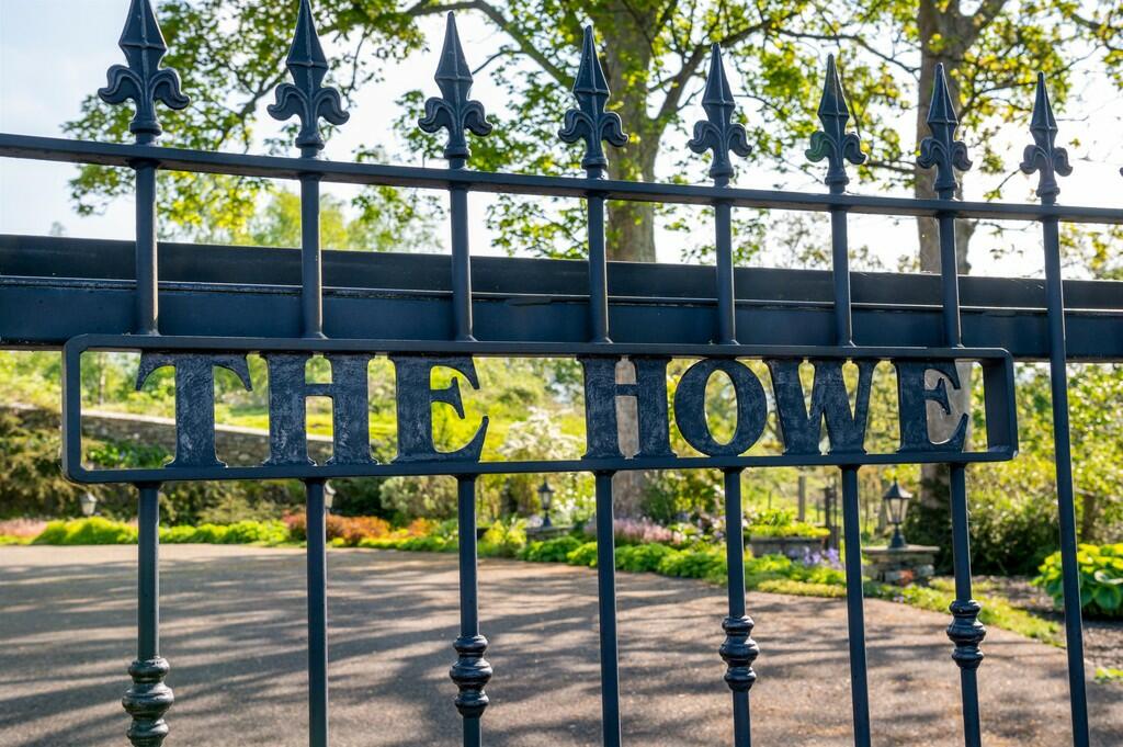 The Howe Entrance
