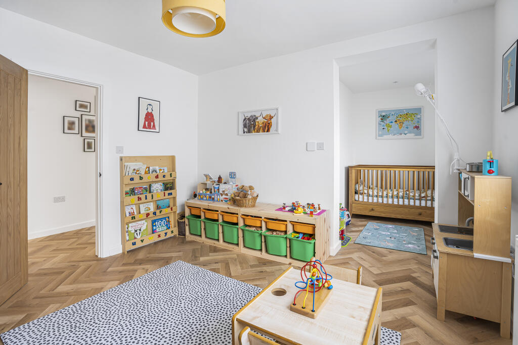 Playroom/Bedroom