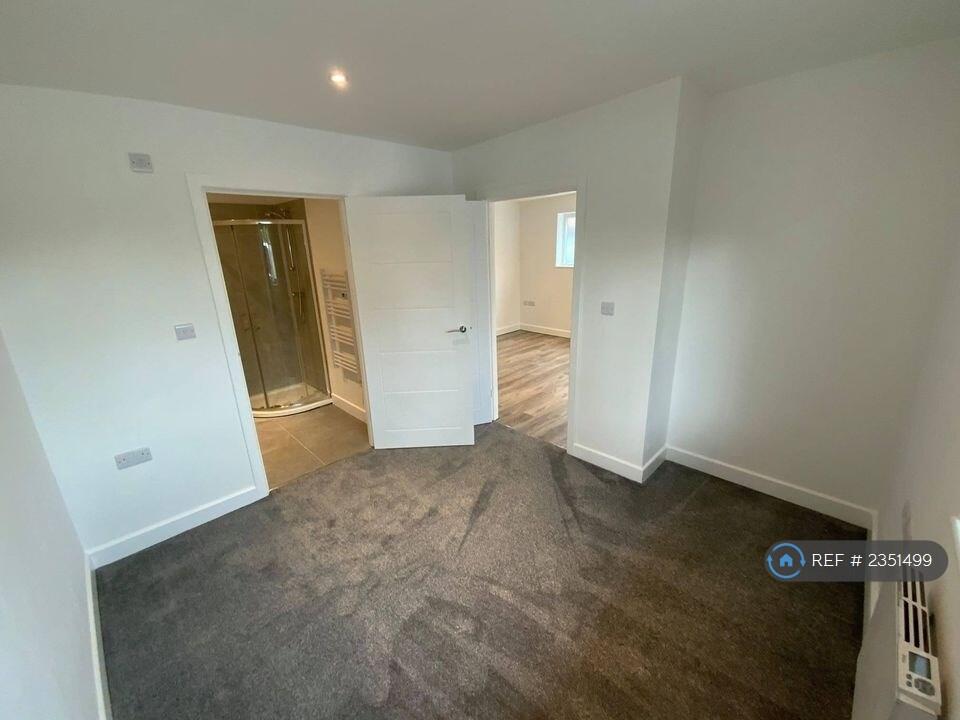 Ensuite Bedroom