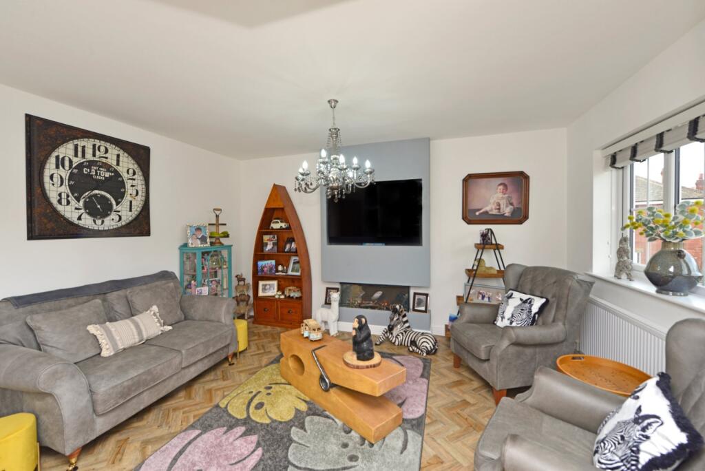 Living / Kitchen