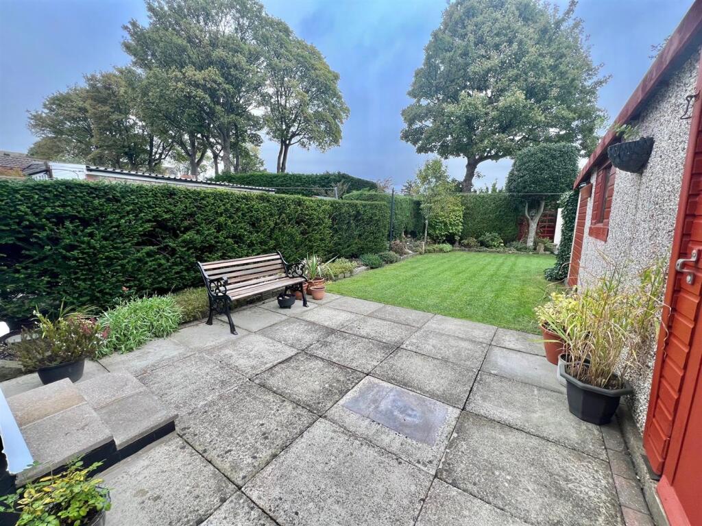 Bramleys Estate Agents - The Drive - Hipperholme (