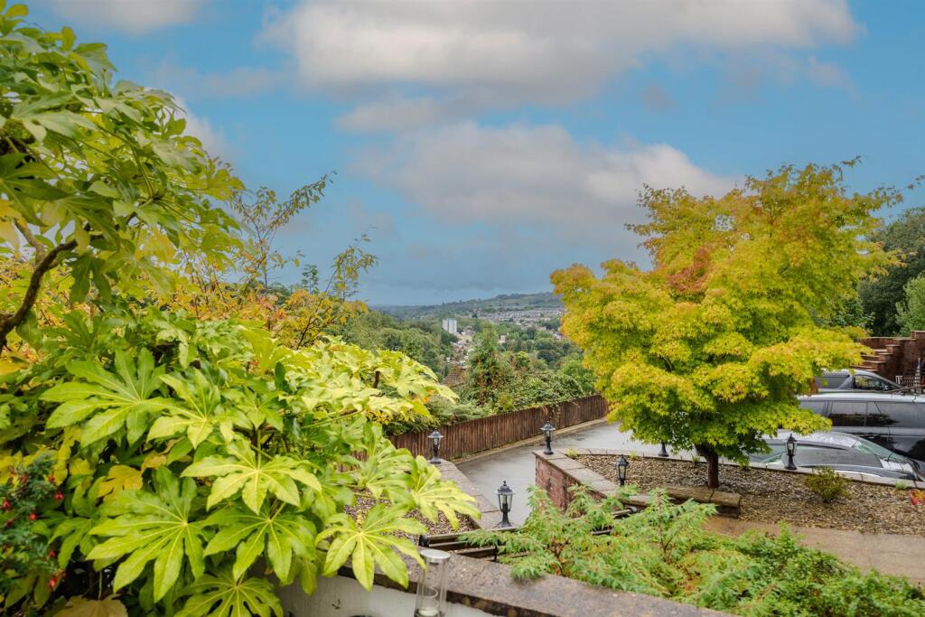 19 Oaks Court-3 - Copy.jpg