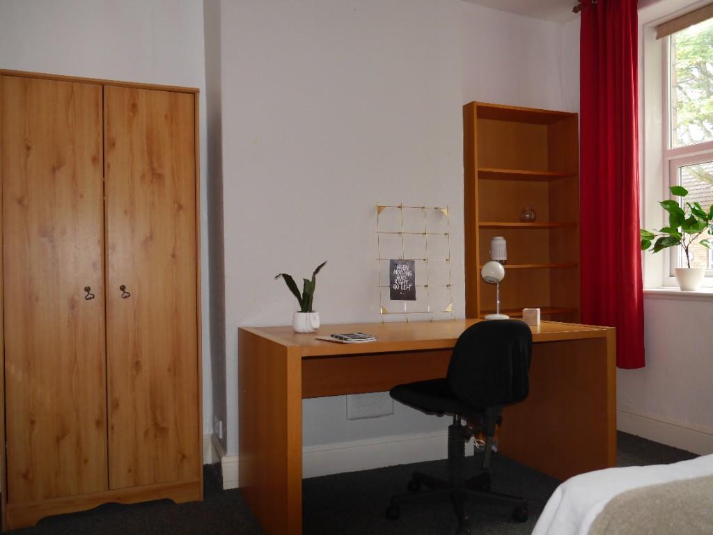 1st floor front