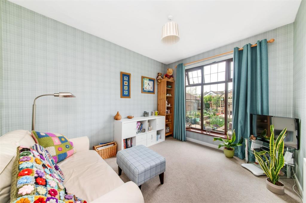 BEDROOM FIVE