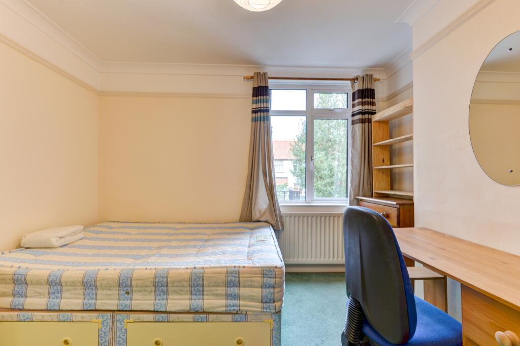 BED 2 (2)
