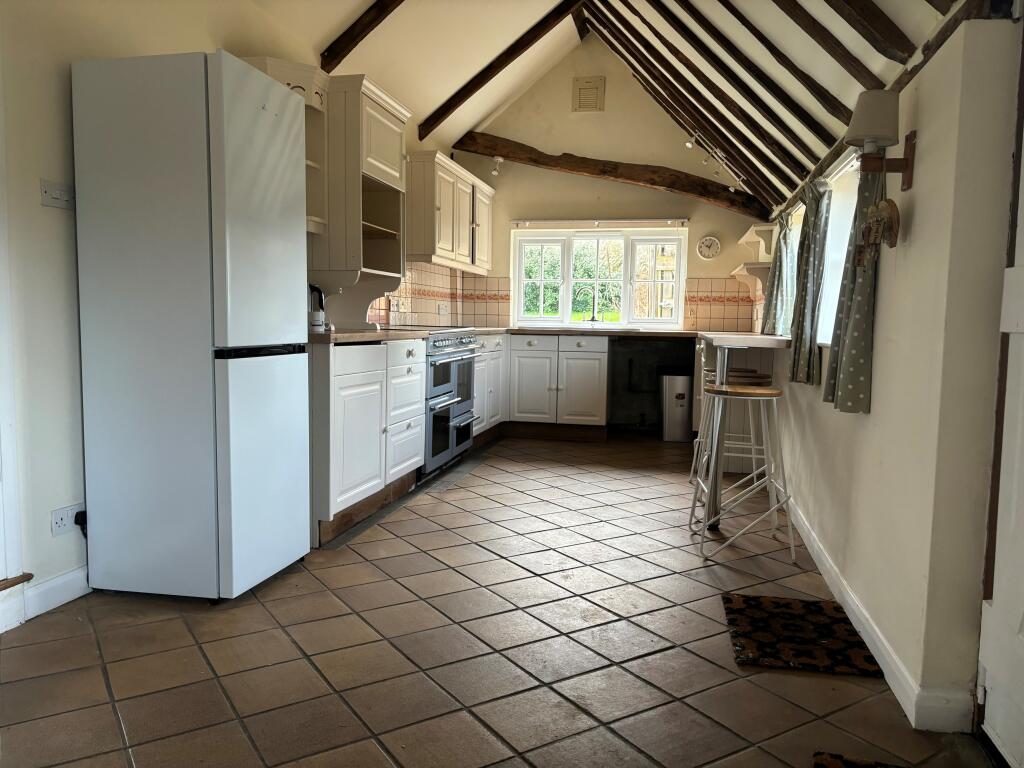 Spacious Kitchen