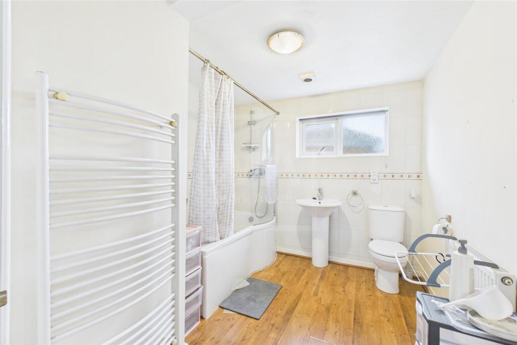 Main Bathroom
