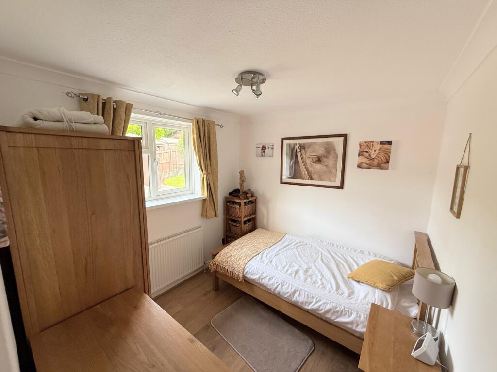 11ED245E-039D-4CBB-B054-9DB4A26C6027