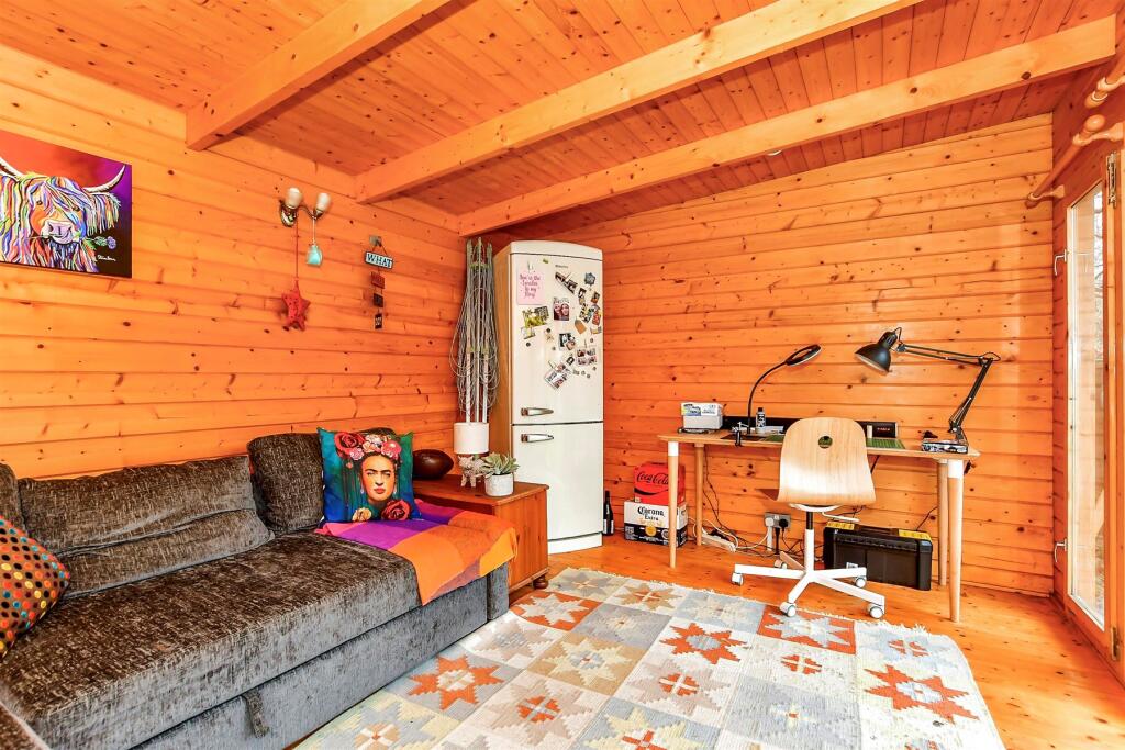 Workshop/Outbuildings